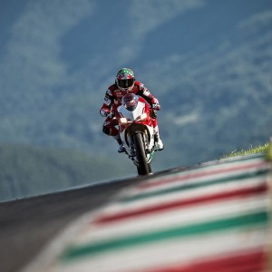 开云官网-科维托娃王者归来！战术调整显威力，首秀引爆全场激情，王者归来！科维托娃战术升级首秀引爆全场